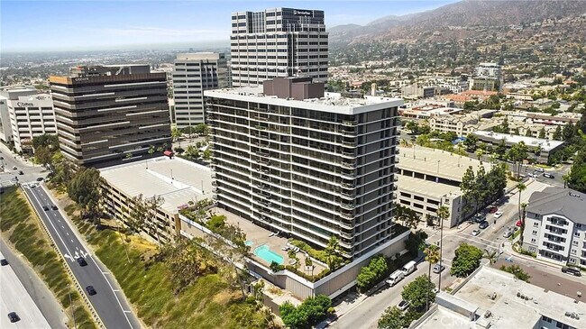 Building Photo - 222 Monterey Rd