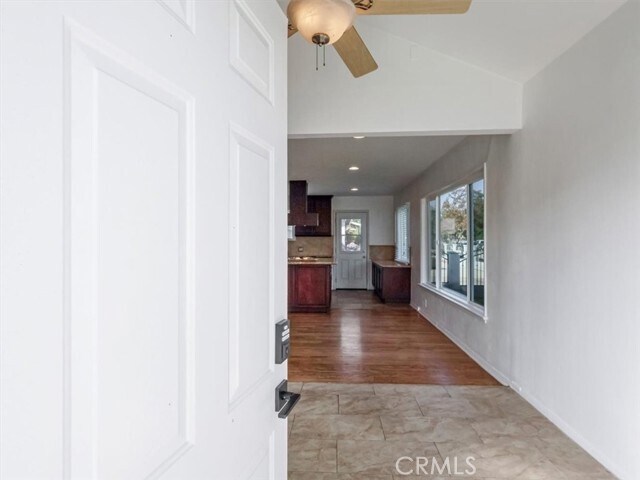 Primary Photo - 7767 Independence Ave