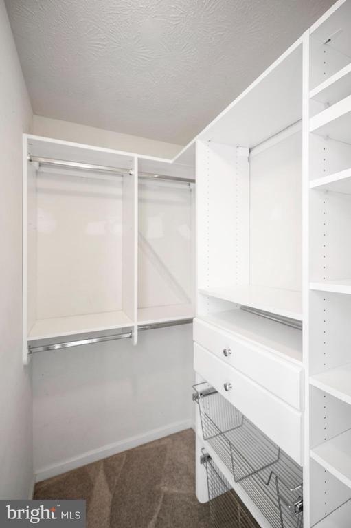 Building Photo - 104 Stingray Ct
