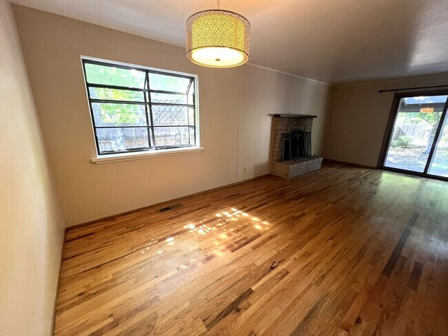 Building Photo - Immaculate 3/2 Near Big Chico Creek-Must See!