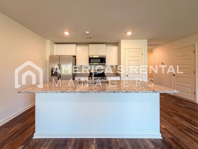 Building Photo - 305 Pne Rdg Dr