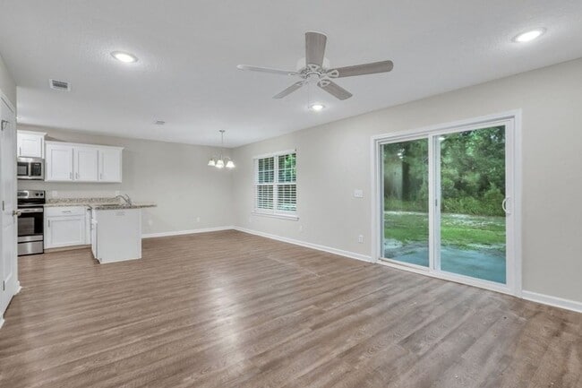 Building Photo - Available for Rent