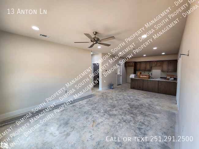 Building Photo - 13 Anton Ln