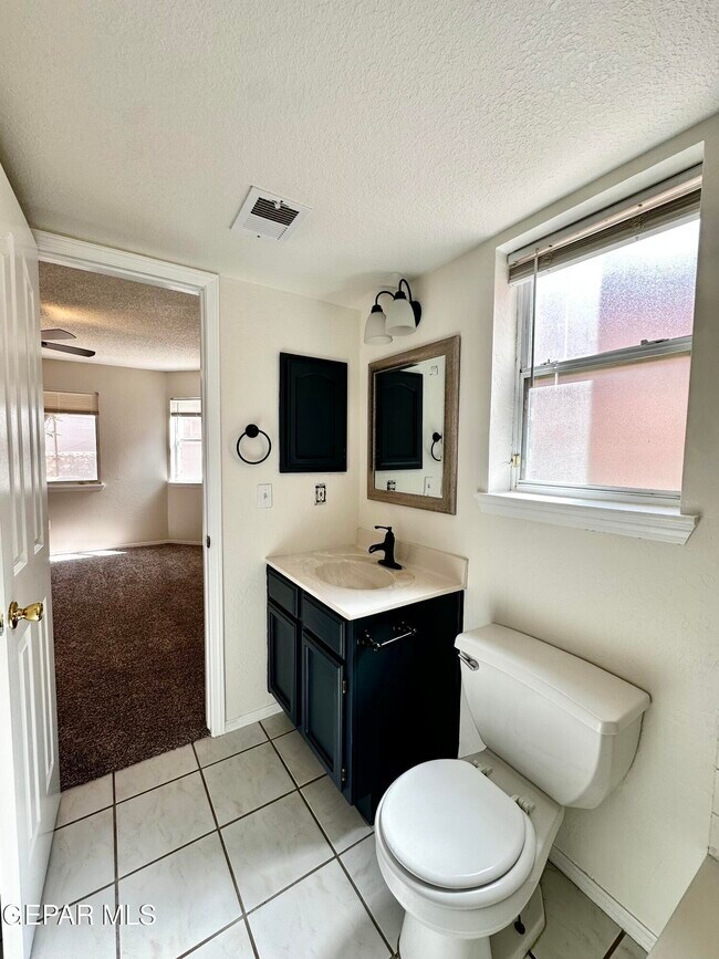 Building Photo - 12277 Red Sun Dr