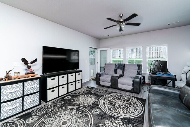 Building Photo - Townhome in Grovetown