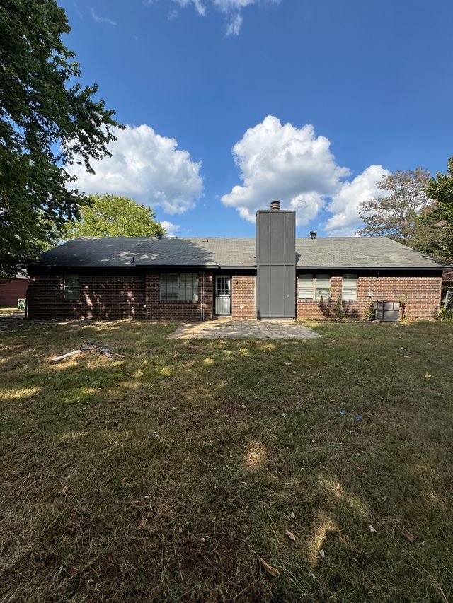 Building Photo - 7381 Isherwood Rd