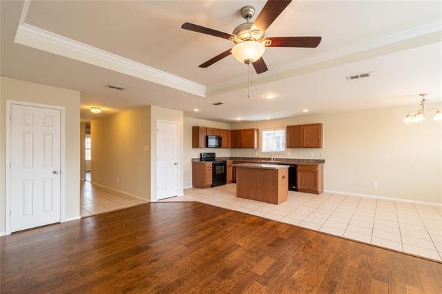 Building Photo - 5829 Mountain Bluff Dr