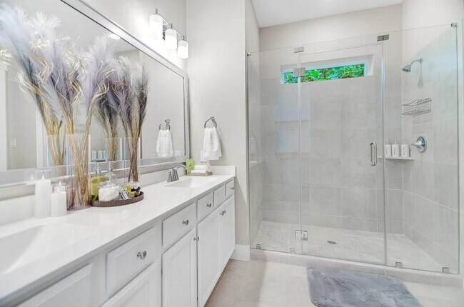 Building Photo - 703 Strawberry Pines Ct