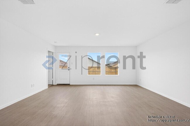 Building Photo - 6813 Haines Dr