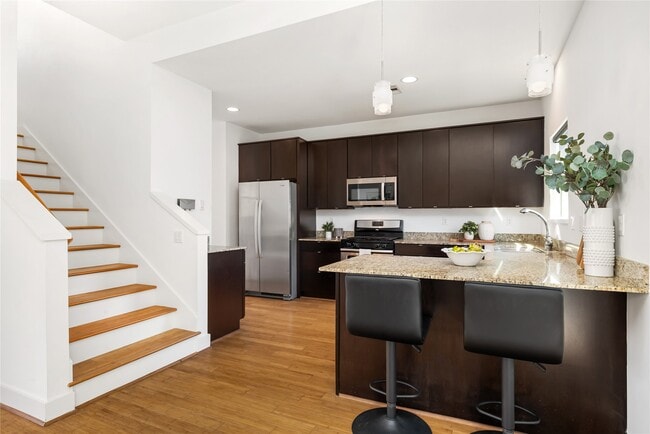 Building Photo - 5012 Cornish St