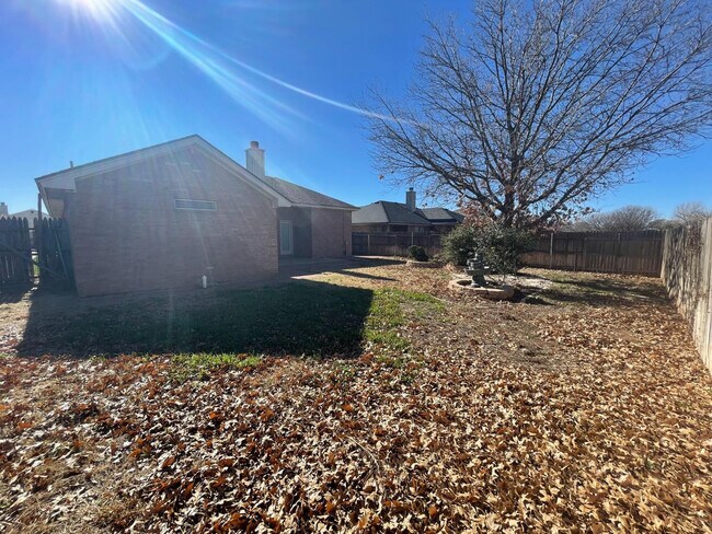 Building Photo - 2214 97th St