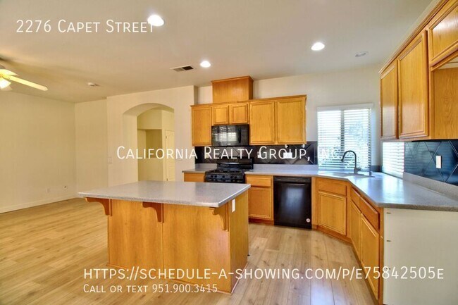 Building Photo - 2276 Capet St