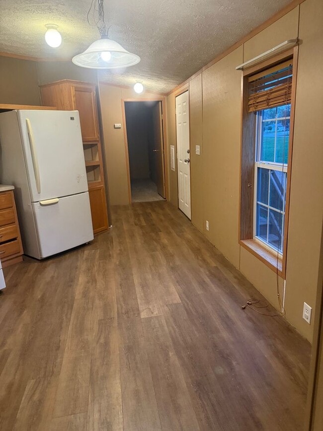 Building Photo - 808 N 8th St