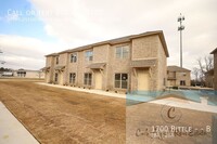 Building Photo - 1700 Bittle St