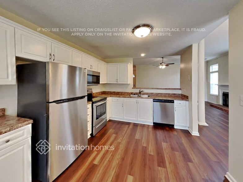 Building Photo - 7135 Badenoch Ct