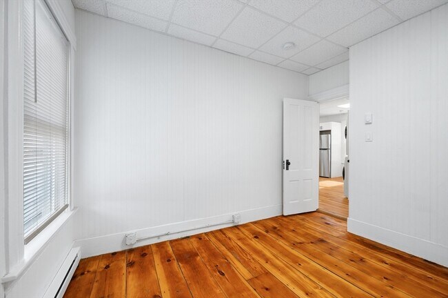 Building Photo - 75 Gage St