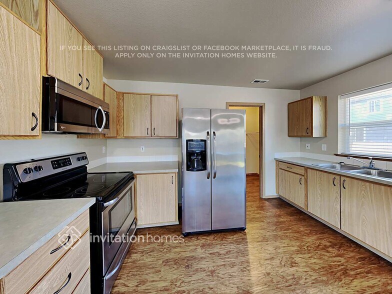 Building Photo - 1206 Boatman Ave NW