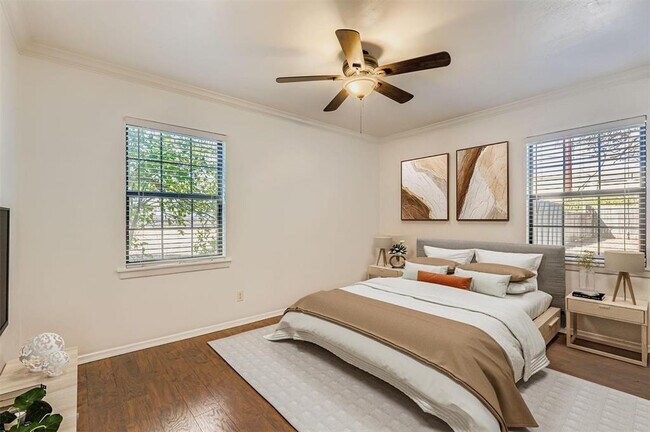 Building Photo - 5702 Fairlane Dr