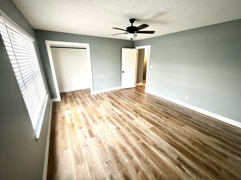 Building Photo - 525 N Betty Jo Dr