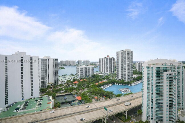 Building Photo - 19355 Turnberry Way