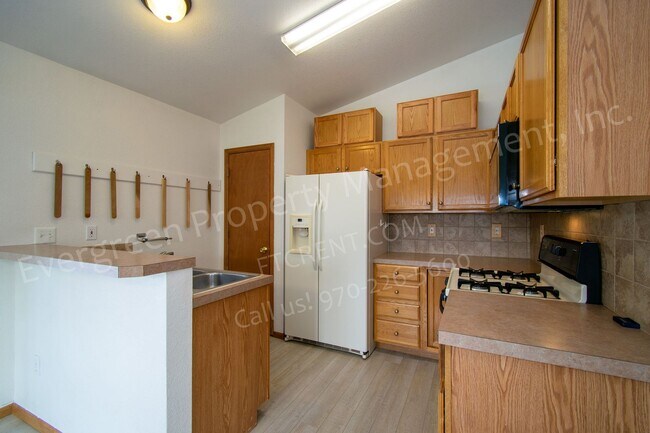 Building Photo - Great 3 Bedroom, 2-bathroom home near Lake Loveland and Boyd Lake.