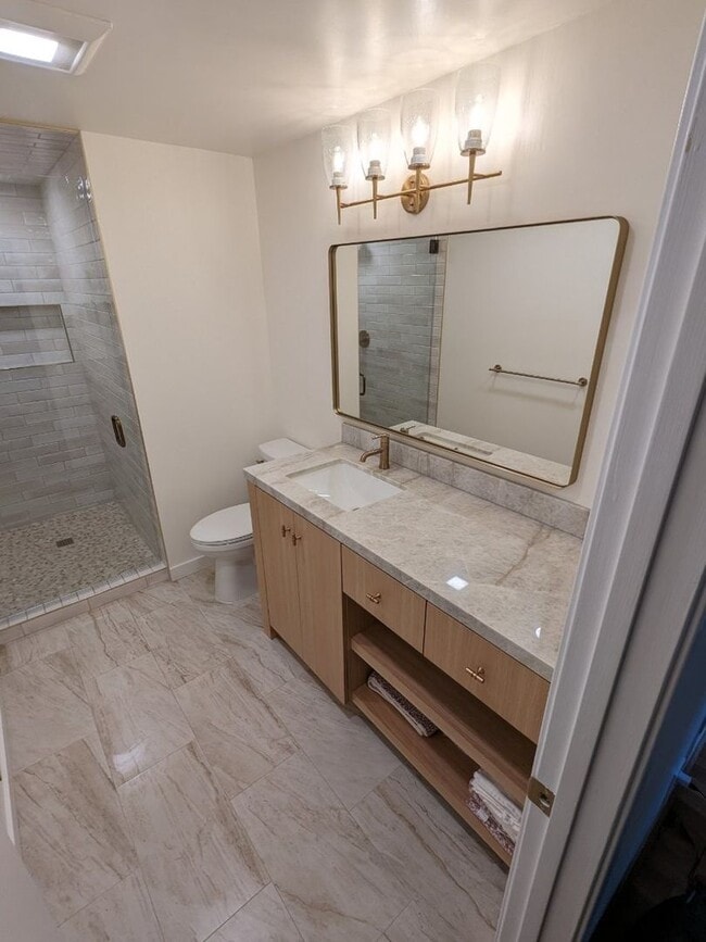 Building Photo - Community Pool | Updated Bathrooms