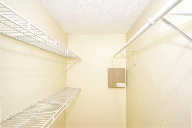 Building Photo - Charming Home in Whisper Lakes!! Available...