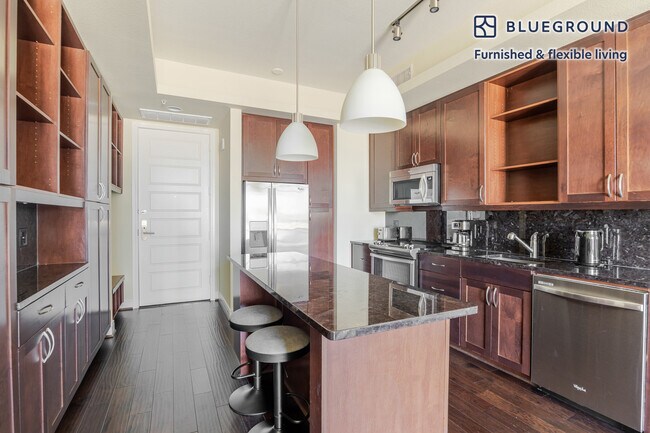 Building Photo - 214 Barton Springs Rd