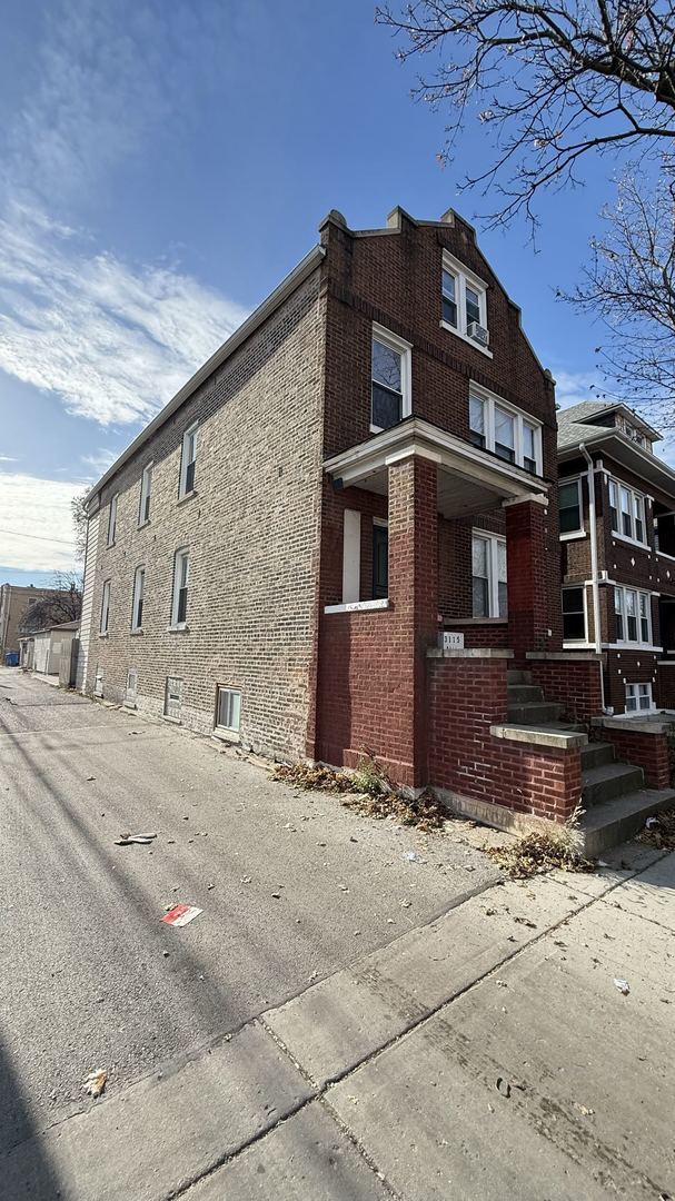 Building Photo - 3115 W 41st Pl