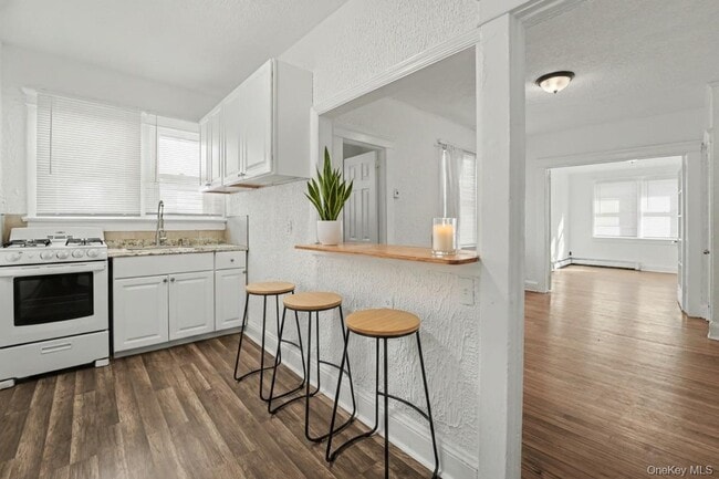 Building Photo - 7 S Atlantic St