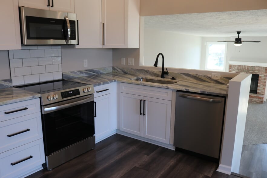 Building Photo - 2202 N 150th Ave