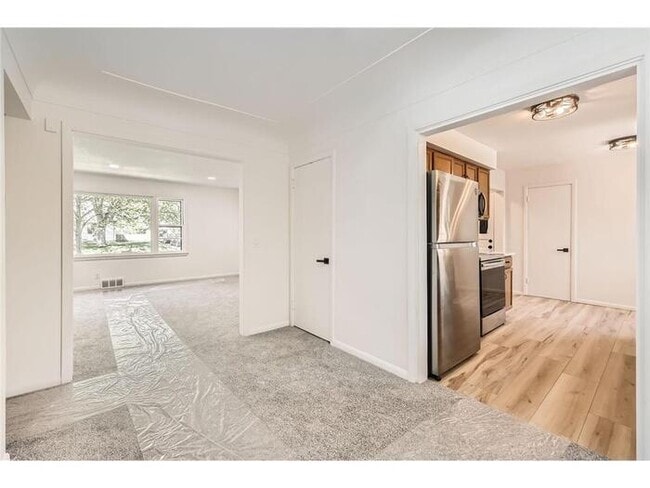 Building Photo - 3808 Welcome Ave N