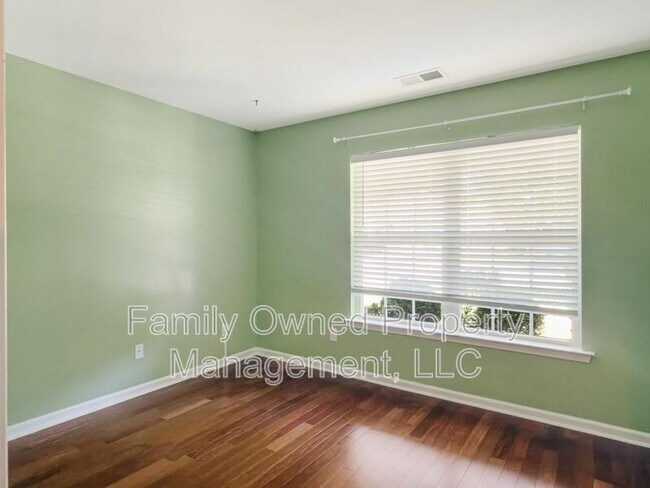 Building Photo - 219 Sweet Alyssum Dr