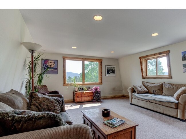 Building Photo - 173 Lodge Pole Way