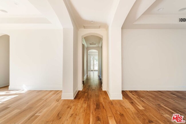 Building Photo - 685 San Lorenzo St