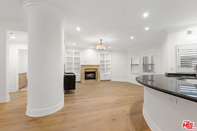 Building Photo - 850 Croft Ave