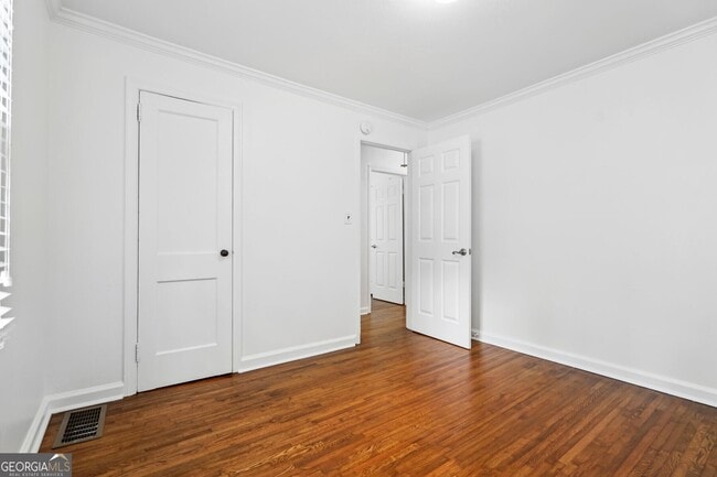 Building Photo - 846 Gaylemont Cir