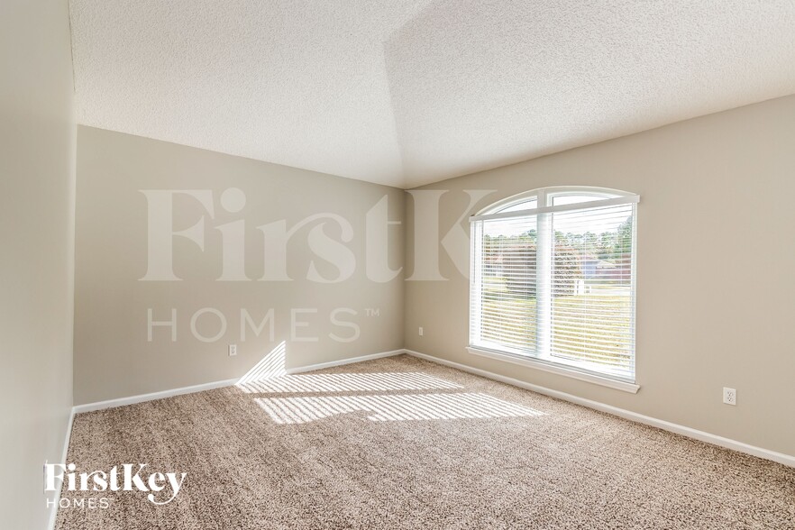 Building Photo - 5541 Broadgate Ct