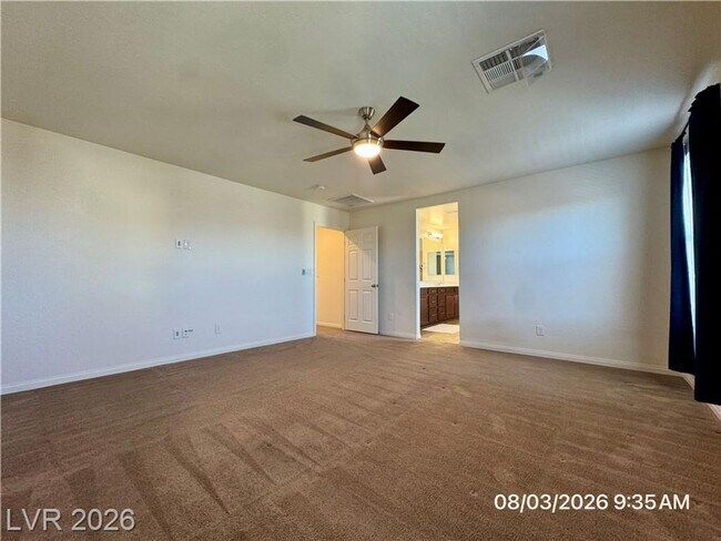 Building Photo - Beautiful 4BR Home with Huge Loft, Gourmet Kitchen & Covered Patio