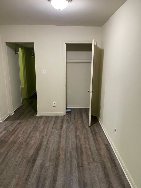 Building Photo - 1904 Warren Ave