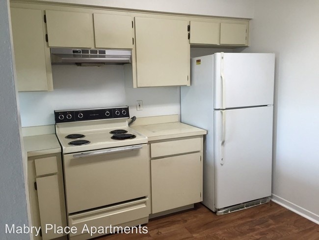 Building Photo - 5715 S Dale Mabry Hwy