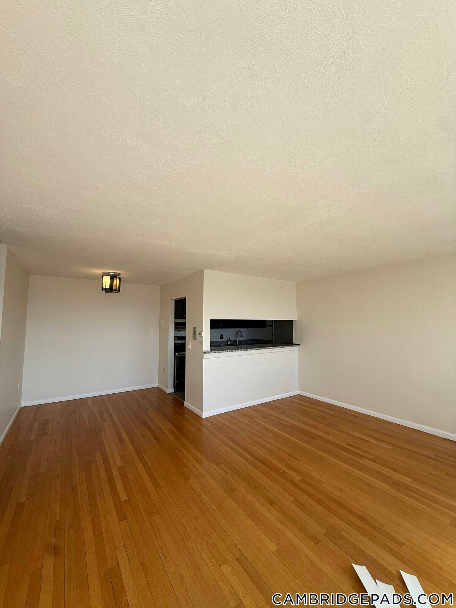 Building Photo - 1643 Cambridge St