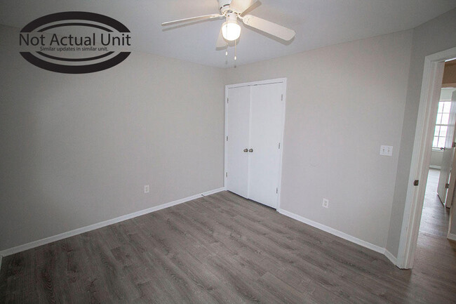 Building Photo - 1408 Greensboro Dr