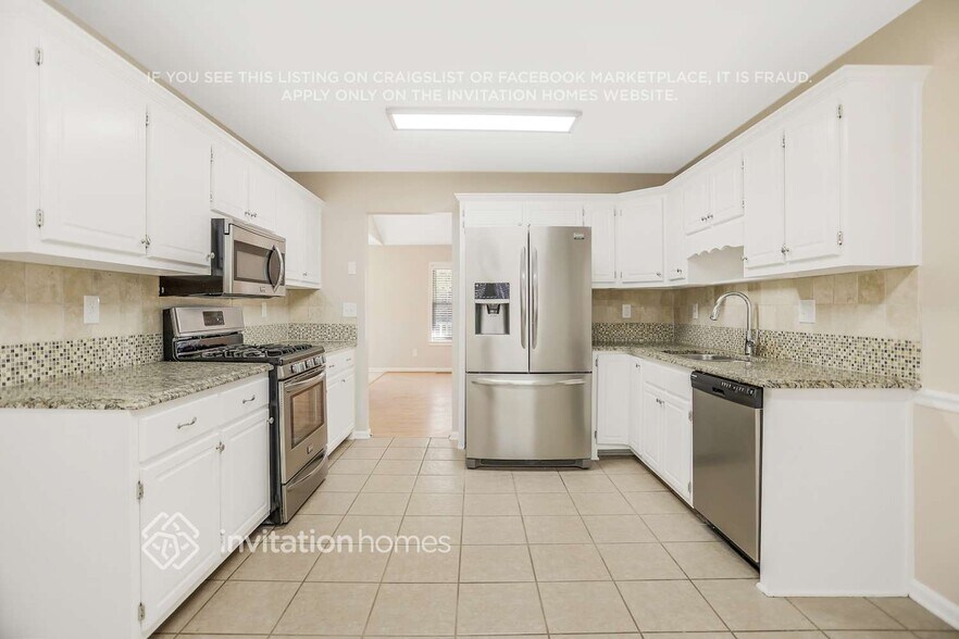 Building Photo - 729 Country Lake Ct