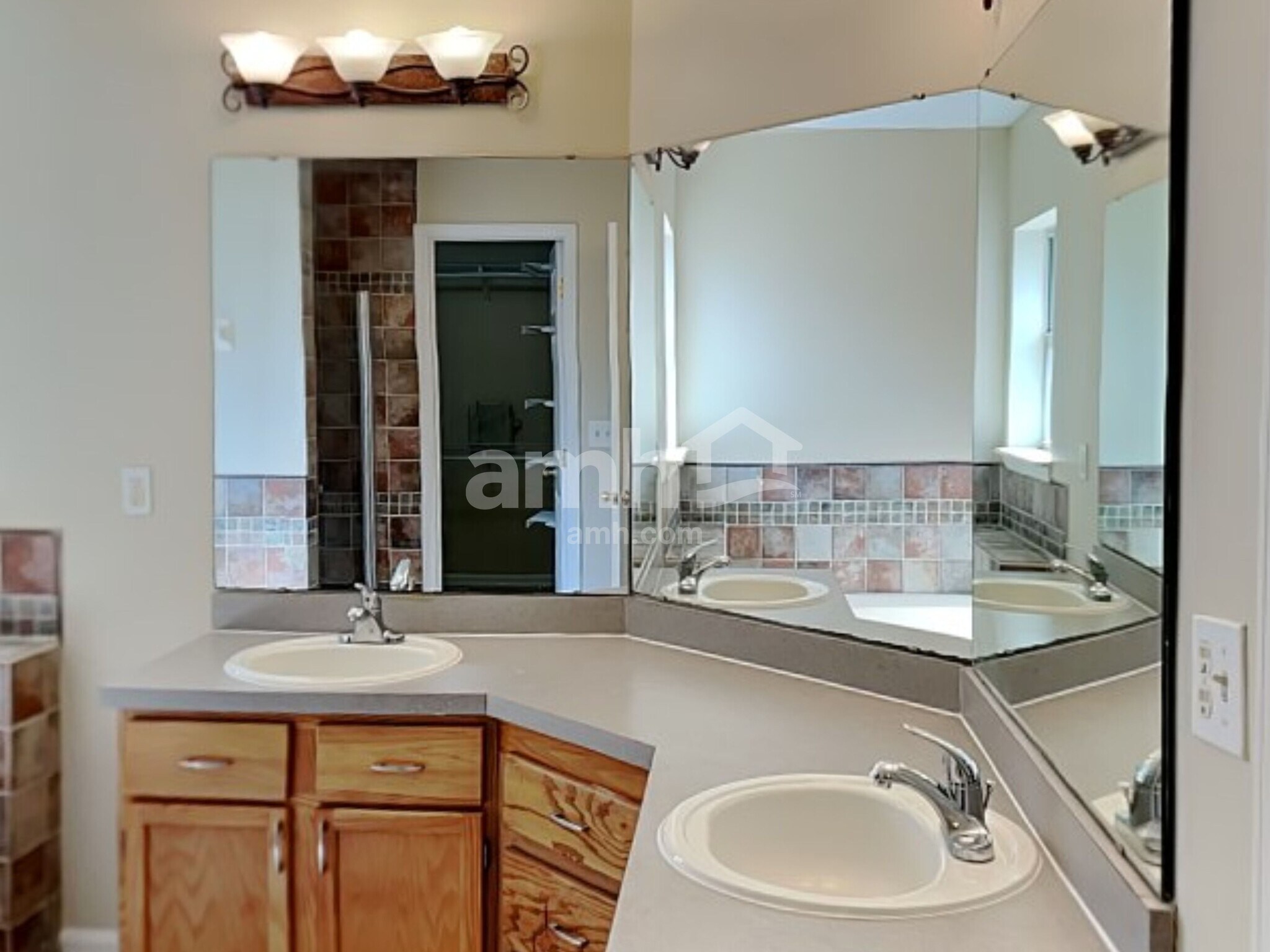 Building Photo - 3154 Fox Squirrel Dr