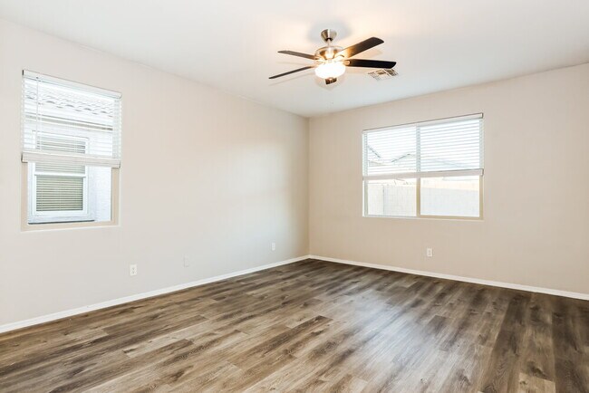 Building Photo - 7342 W St Charles Ave