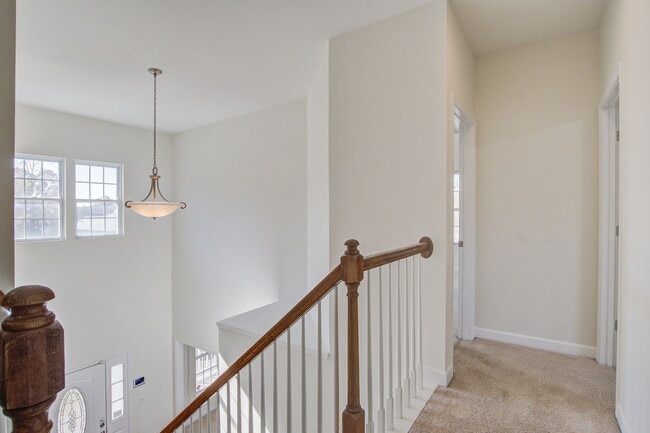 Building Photo - 156 Red Leaf Blvd