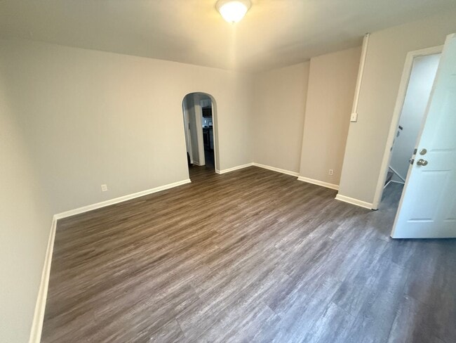 Building Photo - 2943 Liberty Pkwy