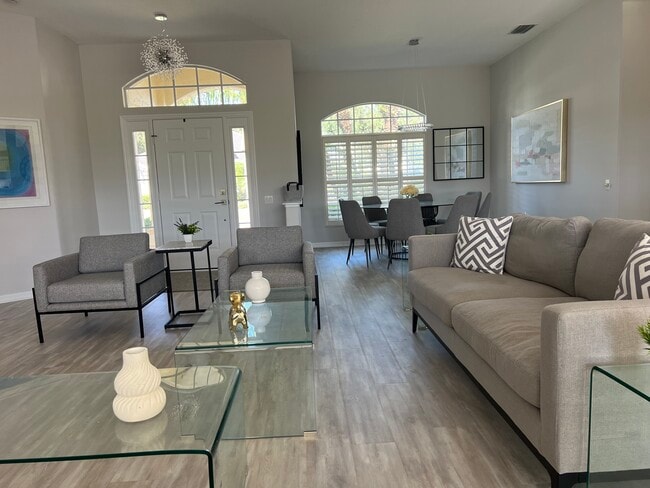 Building Photo - 2024 Calusa Lakes Blvd