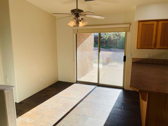 Building Photo - Village Of Oak Creek